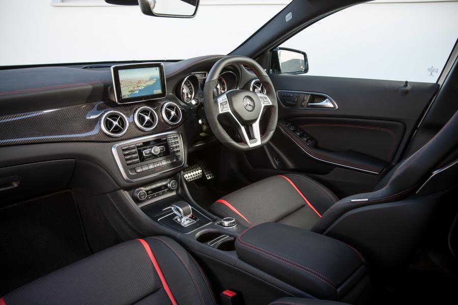  Mercedes-Benz GLA45 AMG 2014 года  (UK) (фото 21 из 23)